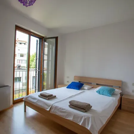 Primavera Apartment *
